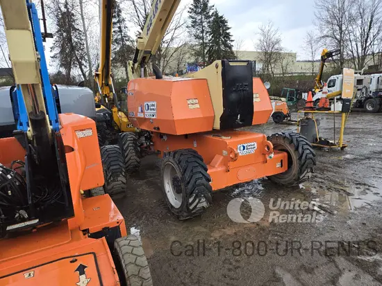 2017 JLG 800AJ Articulating Boom Lift
