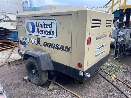 2021 Doosan P425/HP375WCU Air Compressor