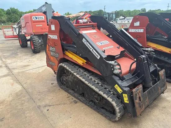 2020 Ditch Witch SK3000 Track Loader