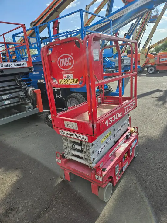 2018 MEC 1330SE Scissor Lift