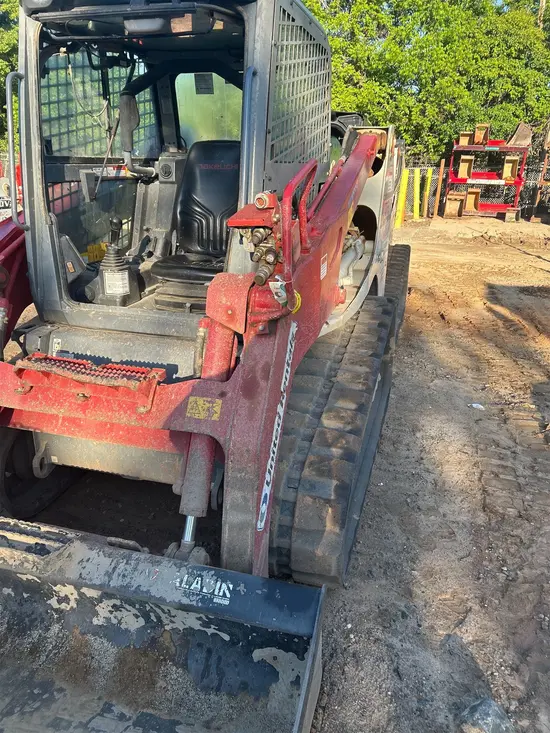 2020 Takeuchi TL12R2-CR Track Loader
