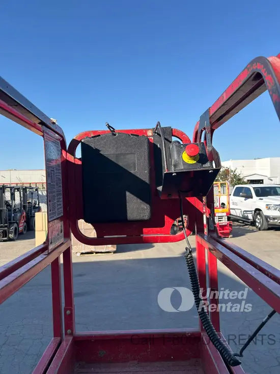 2019 MEC MICRO 19 Scissor Lift