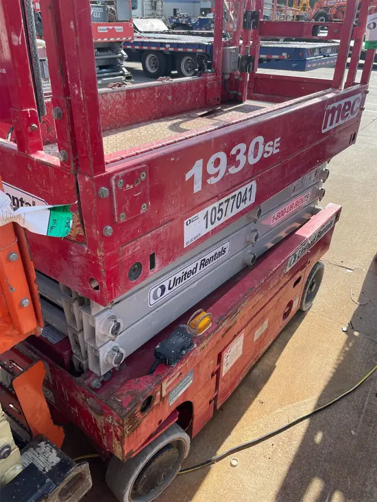 2017 MEC 1930SE Scissor Lift