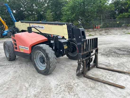 2017 JLG 642 Forklift