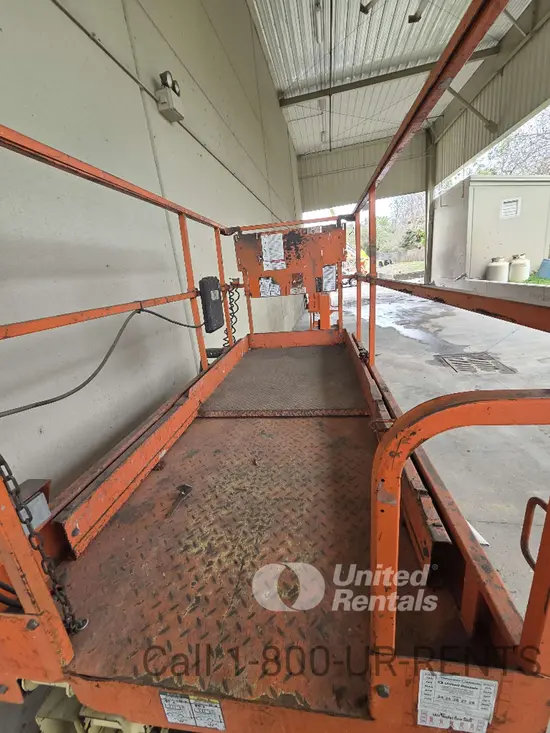 2015 JLG 3246ES Scissor Lift