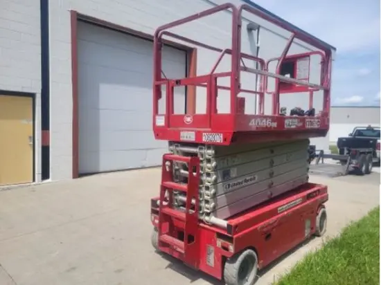 2018 MEC 4046SE Scissor Lift