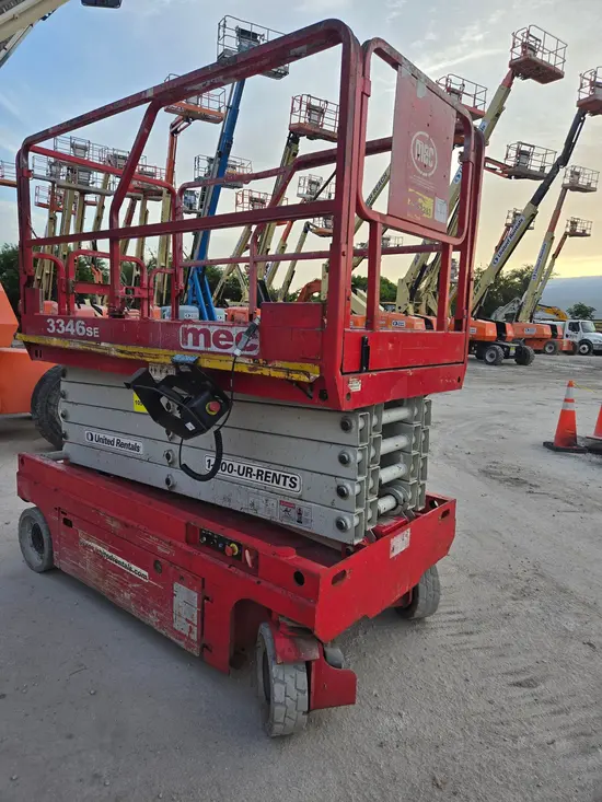 2017 MEC 3346SE Scissor Lift