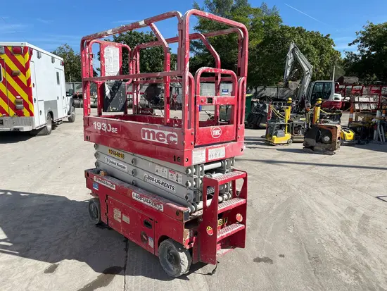2017 MEC 1930SE Scissor Lift