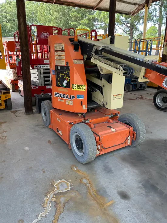 2017 JLG E300AJP Articulating Boom Lift