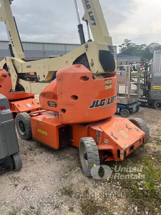 2016 JLG E400AJPN Articulating Boom Lift