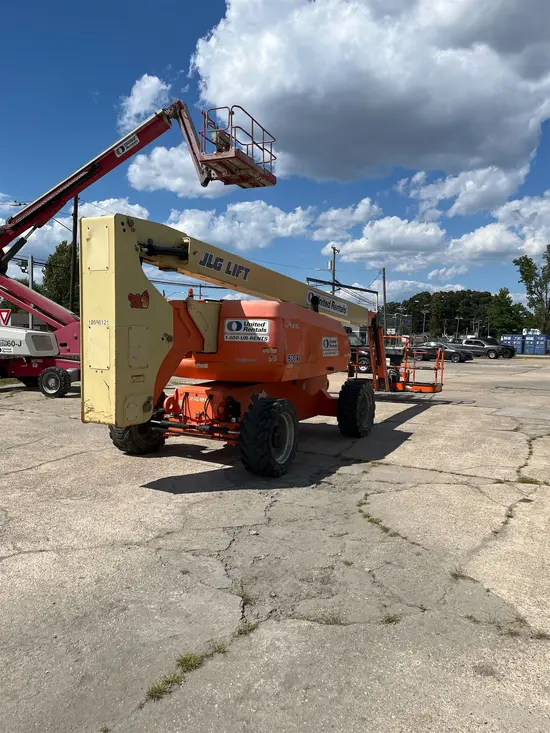 2017 JLG 800AJ Articulating Boom Lift