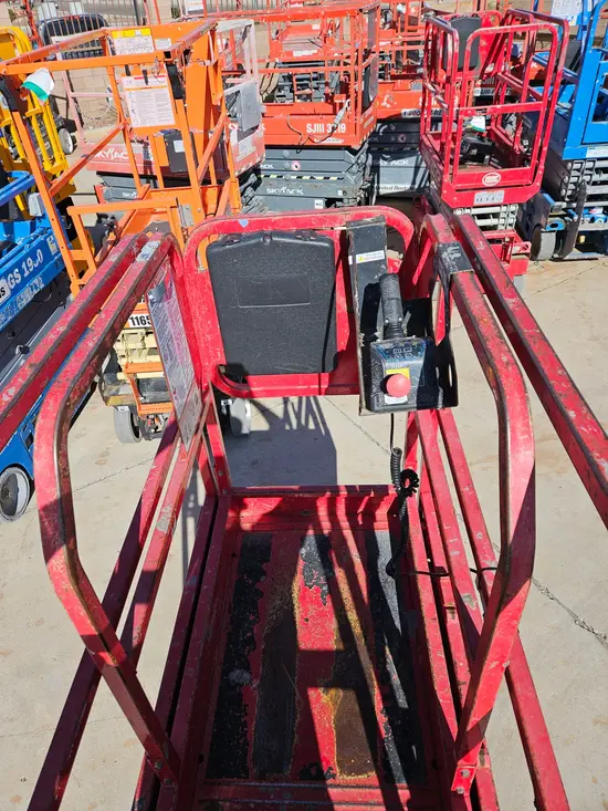 2017 MEC 1330SE Scissor Lift