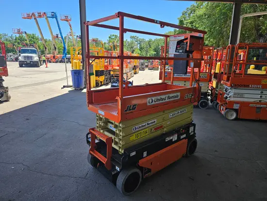 2018 JLG 1932R Scissor Lift
