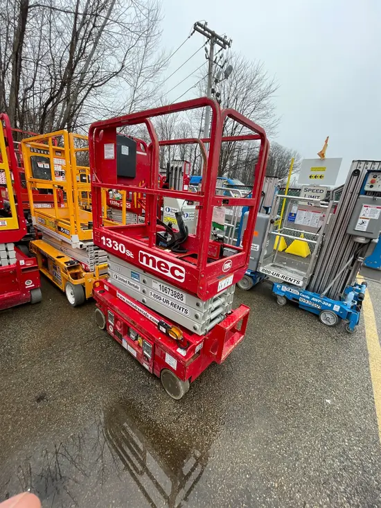 2017 MEC 1330SE Scissor Lift