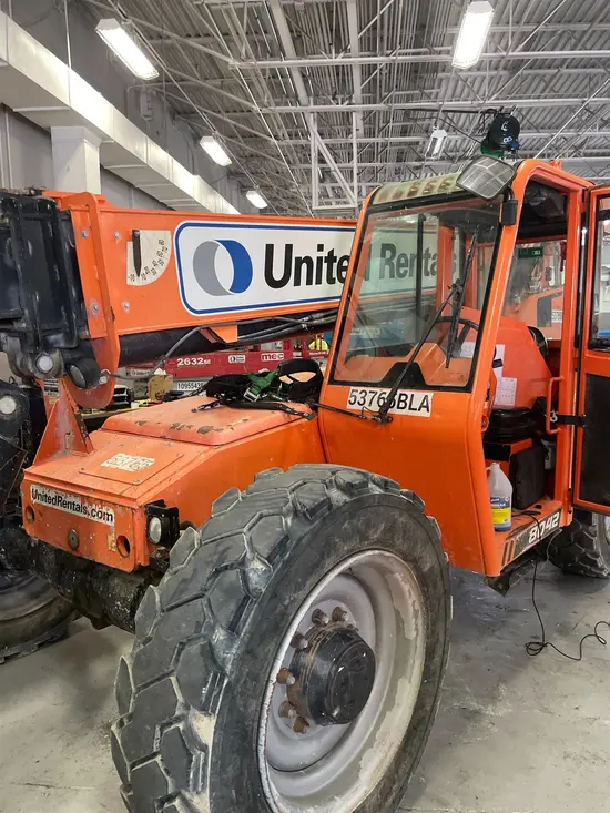 2017 SKYTRAK 8042 Forklift