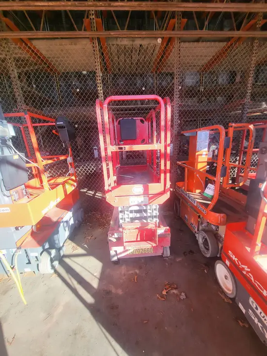 2017 MEC 1330SE Scissor Lift