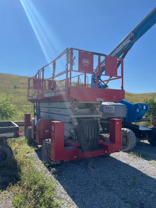2017 MEC 6092RT Rough Terrain Scissor Lift