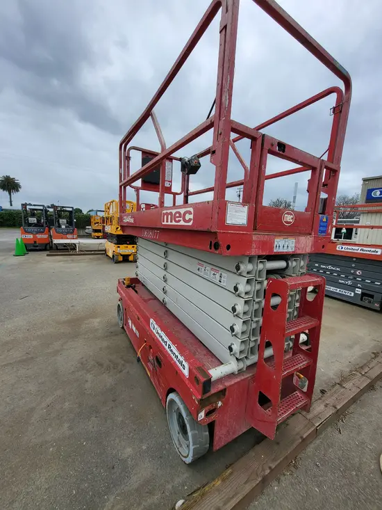 2017 MEC 4046SE Scissor Lift