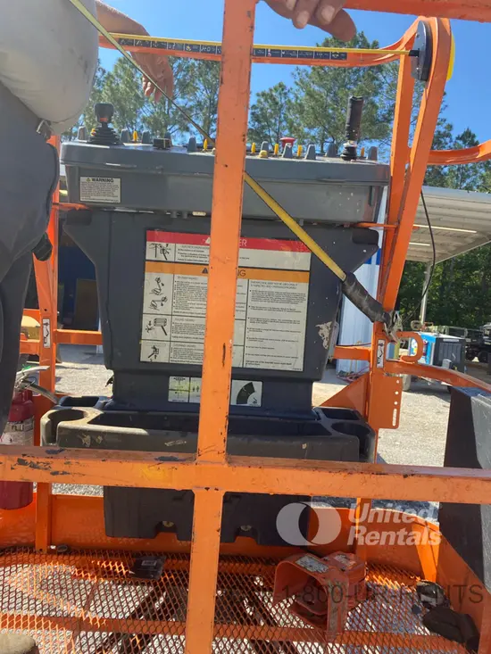 2022 JLG E400AJPN Articulating Boom Lift