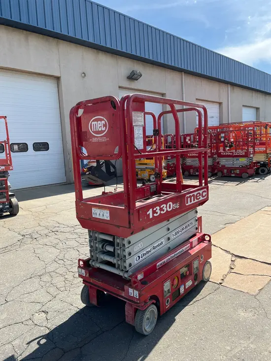 2017 MEC 1330SE Scissor Lift