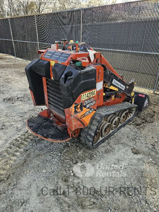 2021 Ditch Witch SK800 Track Loader