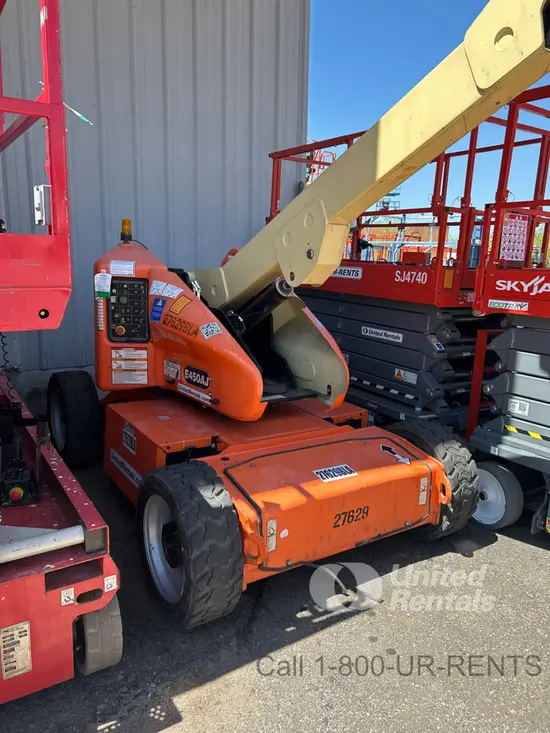 2016 JLG E450AJ Articulating Boom Lift