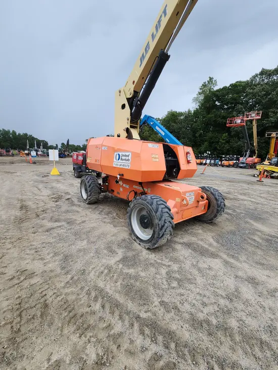 2015 JLG 800S Boom Lift