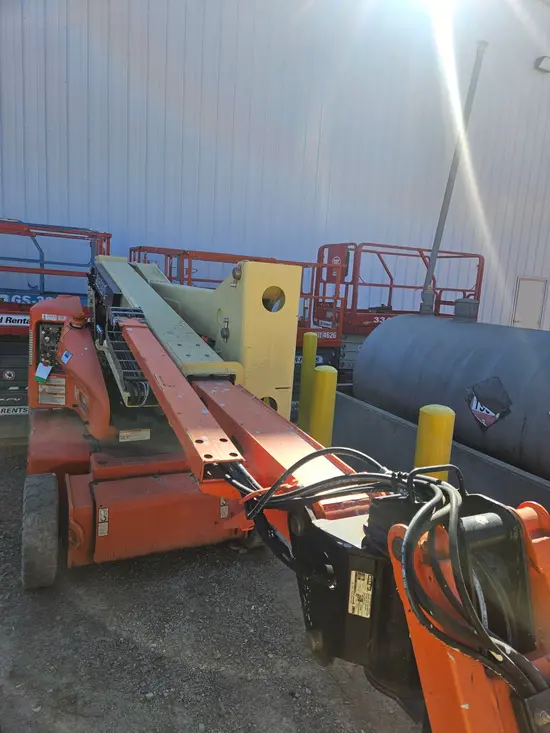 2012 JLG E400AJPN Articulating Boom Lift