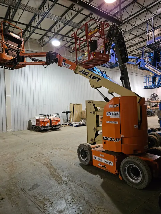 2018 JLG E300AJP Articulating Boom Lift