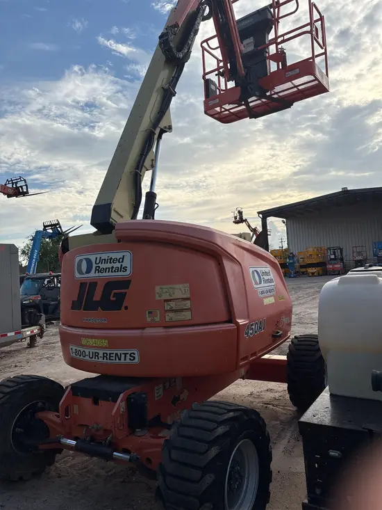 2017 JLG 450AJ Articulating Boom Lift