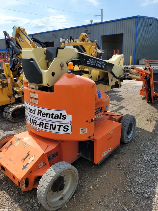 2017 JLG E400AJPN Articulating Boom Lift