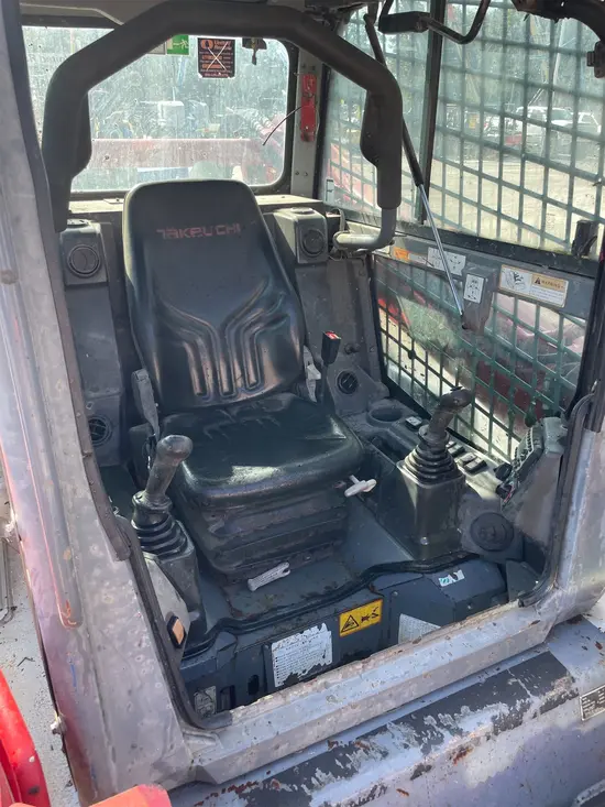 2018 Takeuchi TL12V2-CR Track Loader
