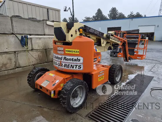 2017 JLG E450AJ Articulating Boom Lift