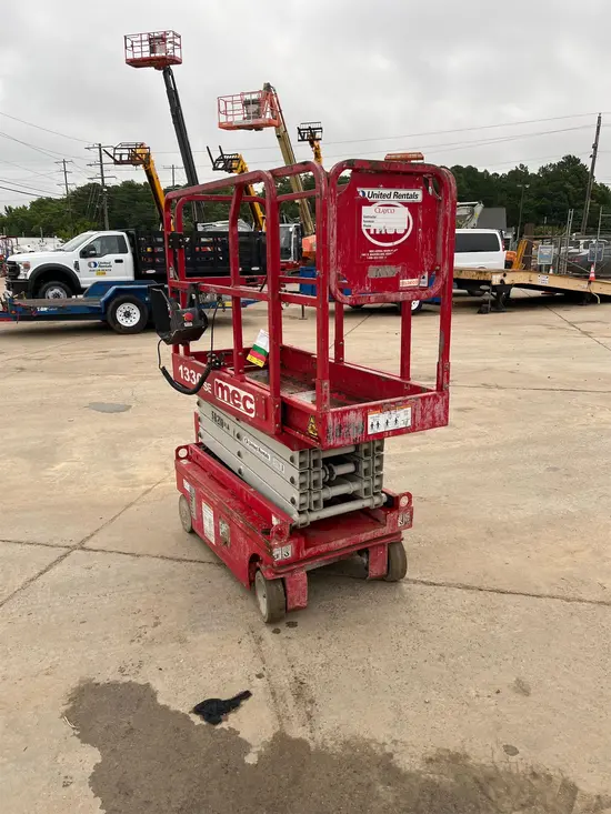 2018 MEC 1330SE Scissor Lift