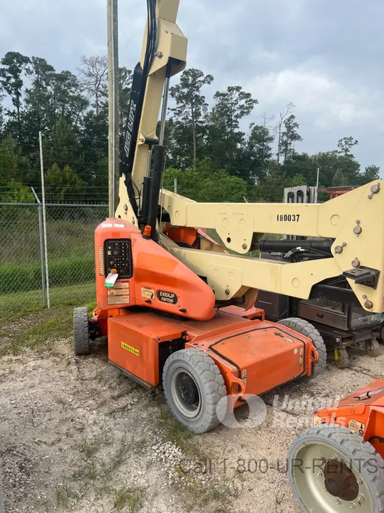2016 JLG E400AJPN Articulating Boom Lift