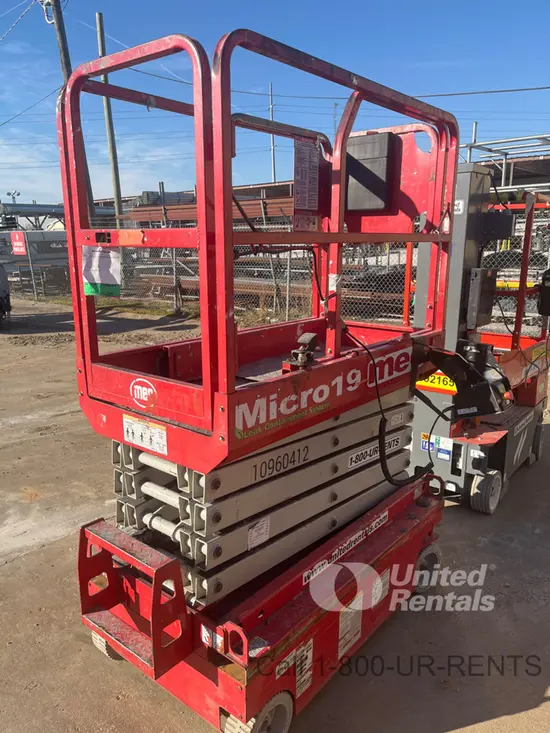 2019 MEC MICRO 19 Scissor Lift