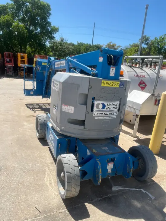 2017 Genie Z-34/22N Articulating Boom Lift
