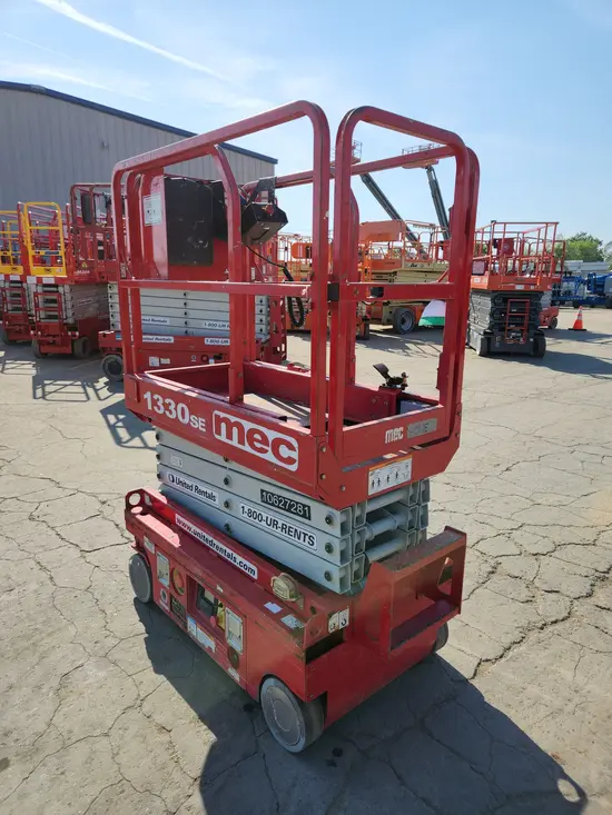 2017 MEC 1330SE Scissor Lift