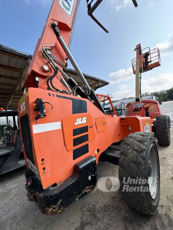 2018 SKYTRAK 8042 Forklift