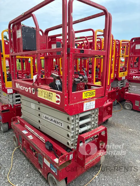 2018 MEC MICRO 19 Scissor Lift