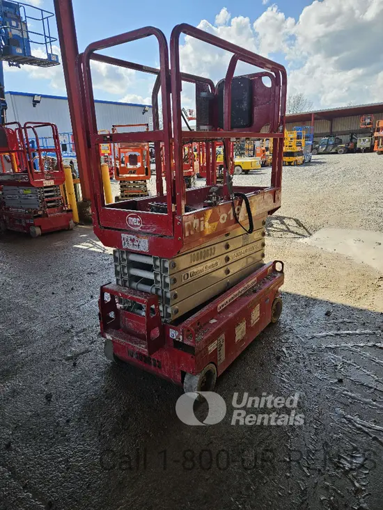 2018 MEC MICRO 19 Scissor Lift