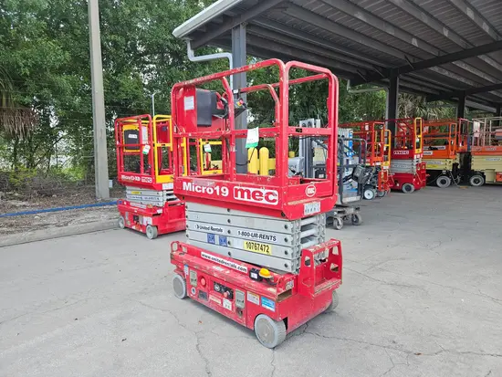 2018 MEC MICRO 19 Scissor Lift
