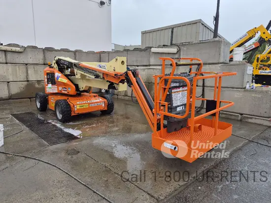 2017 JLG E450AJ Articulating Boom Lift