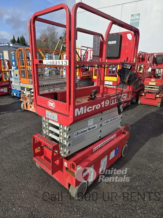 2019 MEC MICRO 19 Scissor Lift