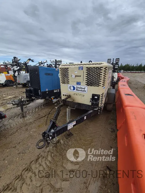 2021 Doosan P425/HP375WCU Air Compressor
