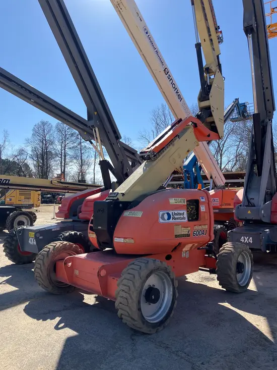 2017 JLG 600AJ Articulating Boom Lift