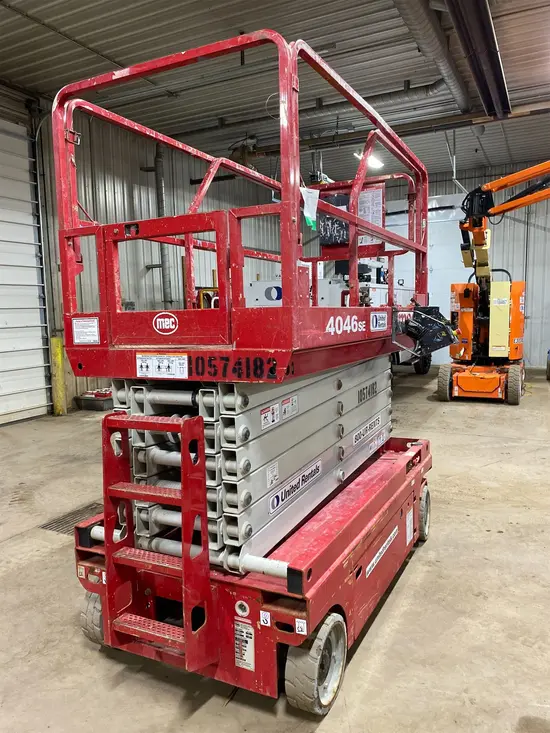 2017 MEC 4046SE Scissor Lift