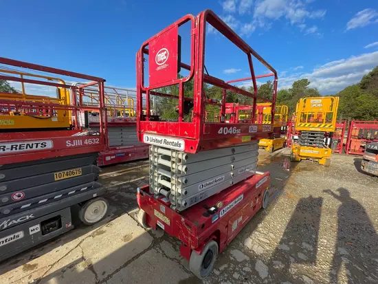 2017 MEC 4046SE Scissor Lift
