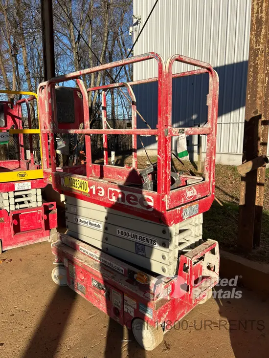 2019 MEC MICRO 19 Scissor Lift