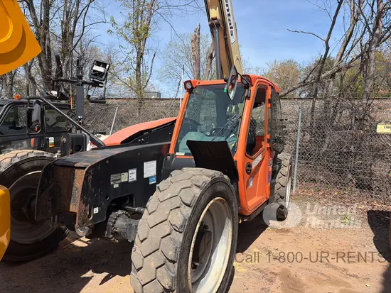 2017 JLG 742 Forklift